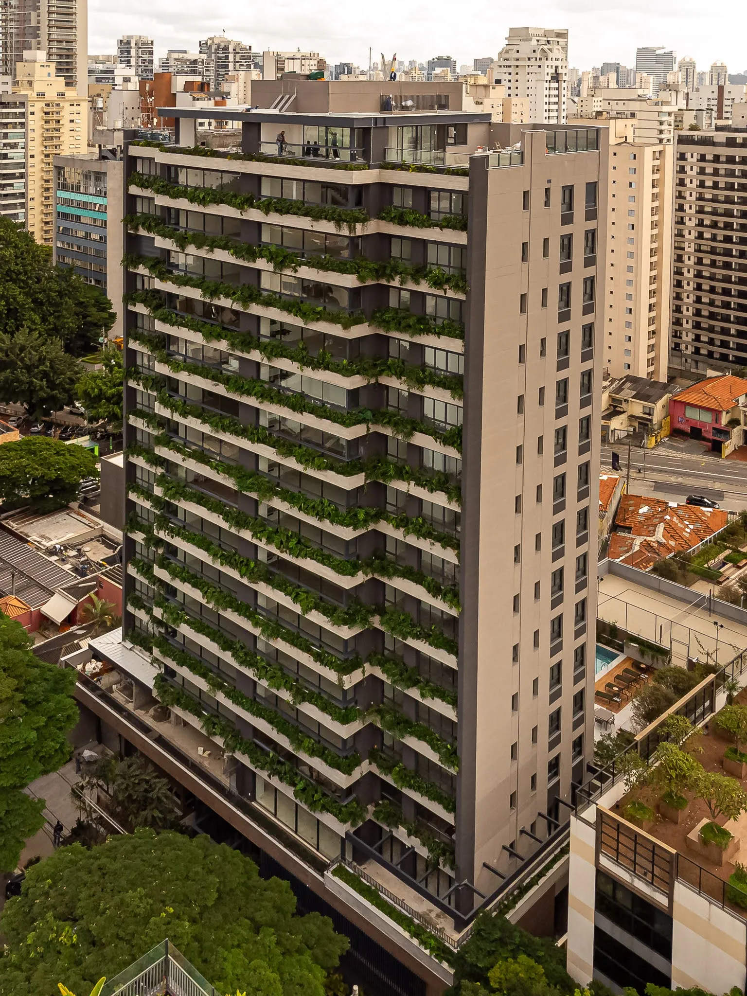 Apartamento à venda com 201m², 3 quartos com vaga - 22