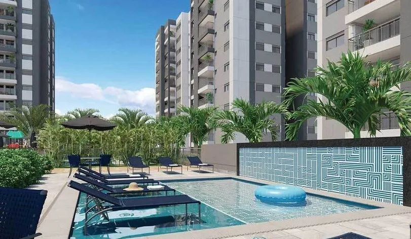 Unique Green Emerald - 30