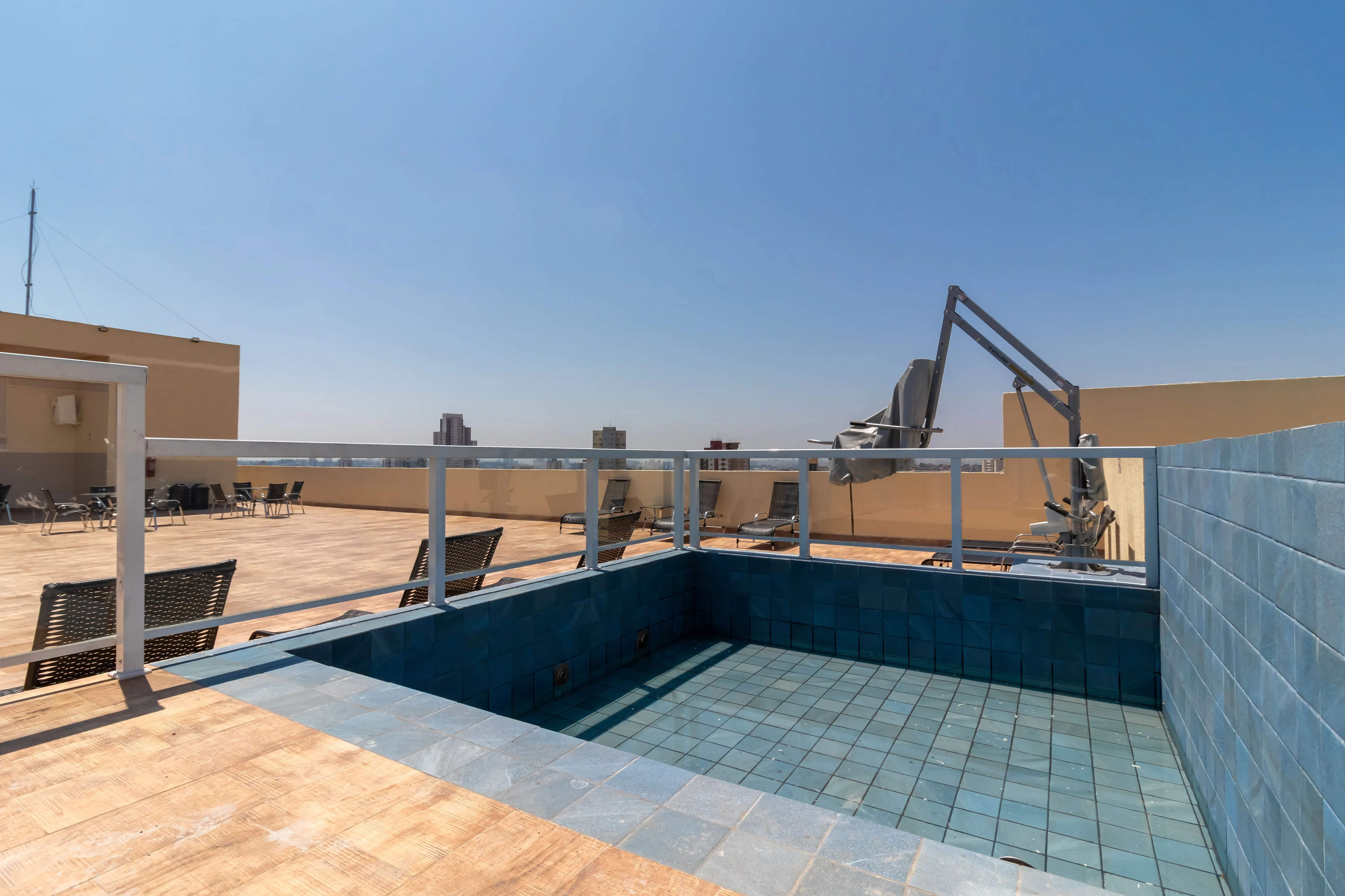 Studio à venda com 25m², 0 quartos com vaga - 16