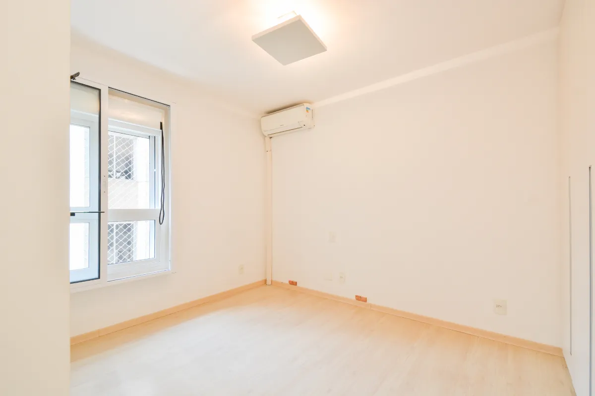 Apartamento à venda com 150m², 3 quartos com vaga - 35
