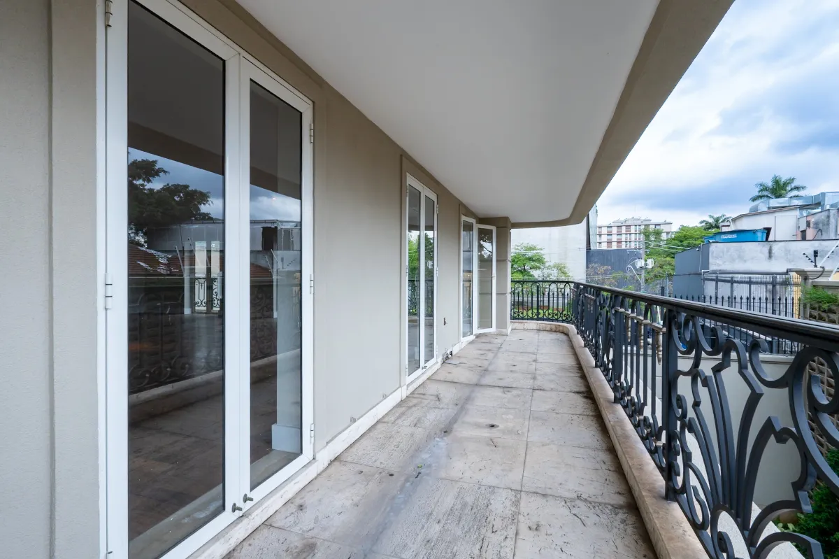 Maison de Orleans - 14