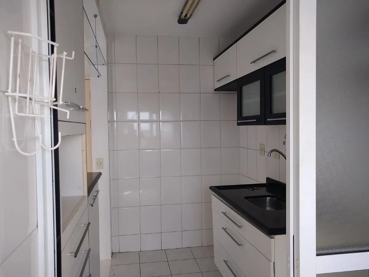 Apartamento à venda com 65m², 2 quartos com vaga - 21