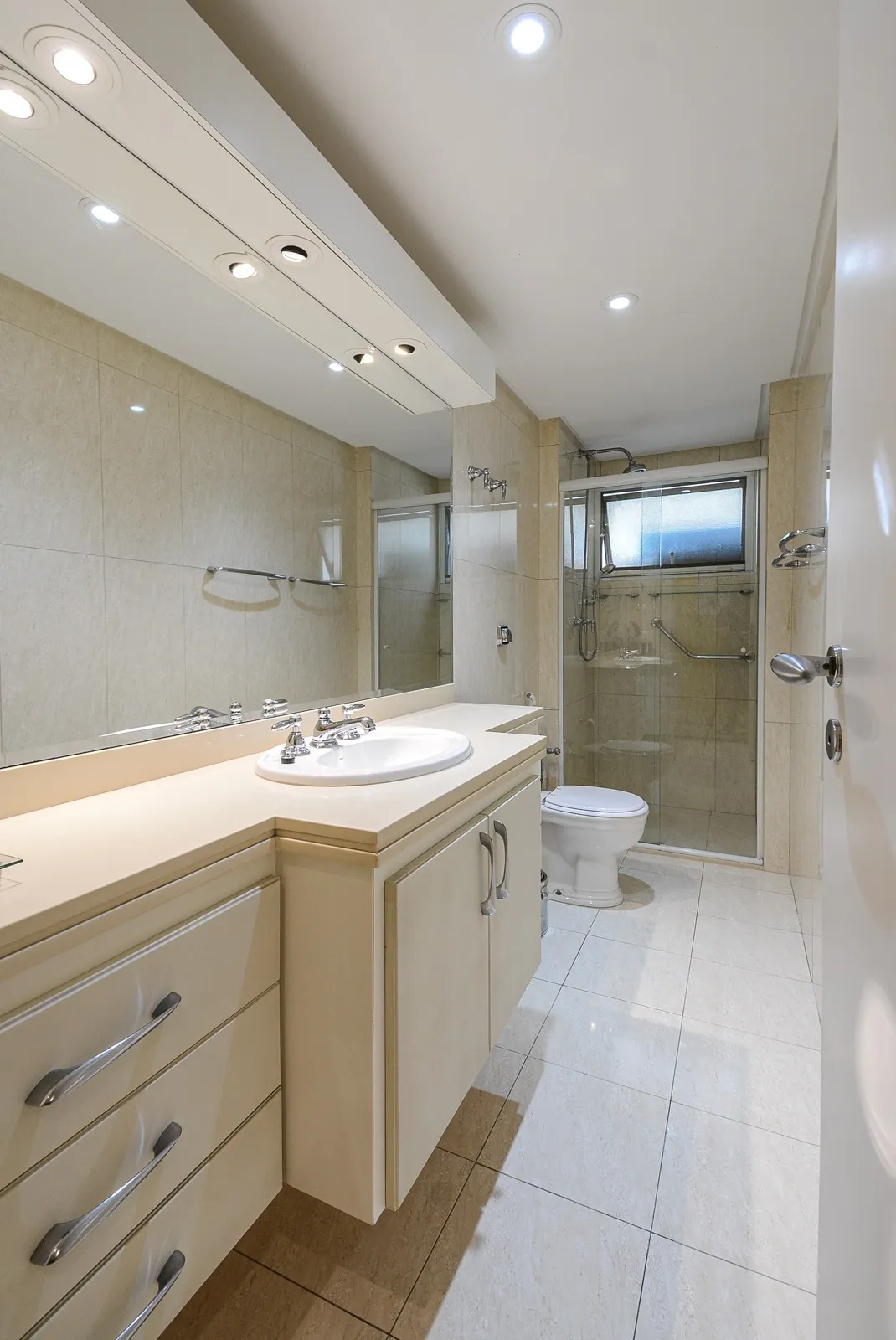 Apartamento à venda com 177m², 3 quartos com vaga - 24