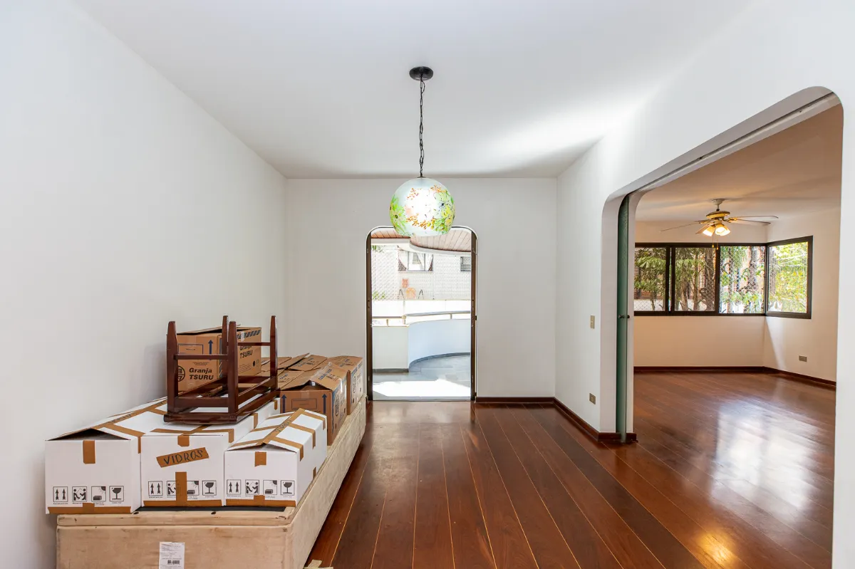 Apartamento à venda com 216m², 4 quartos com vaga - 0