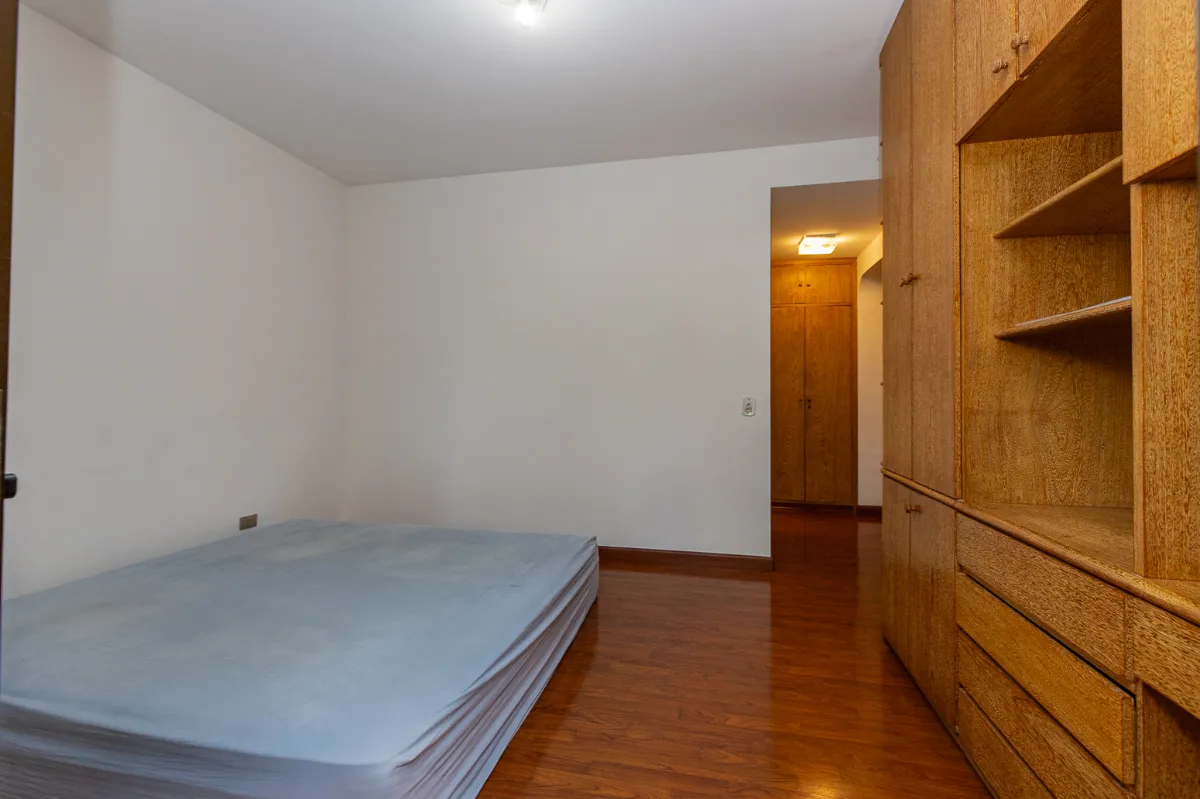 Apartamento à venda com 216m², 4 quartos com vaga - 19