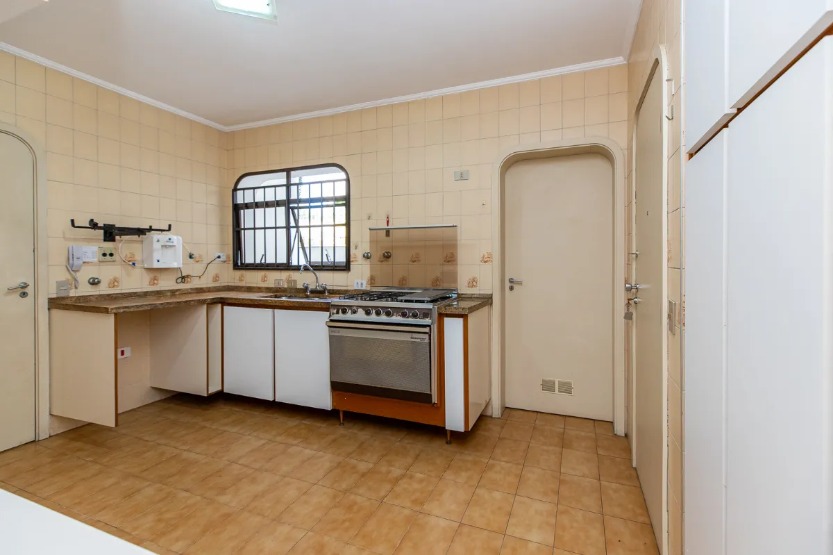 Apartamento à venda com 216m², 4 quartos com vaga - 30