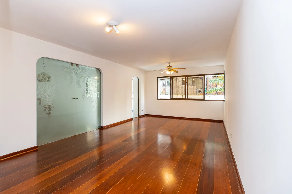 Apartamento à venda com 216m², 4 quartos com vaga - 33