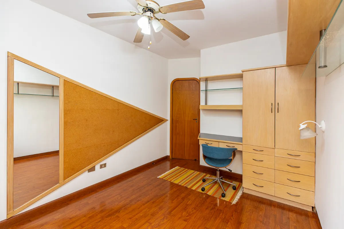 Apartamento à venda com 216m², 4 quartos com vaga - 37