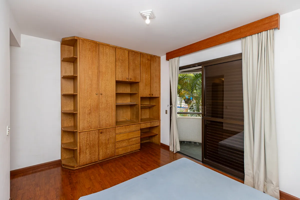 Apartamento à venda com 216m², 4 quartos com vaga - 41