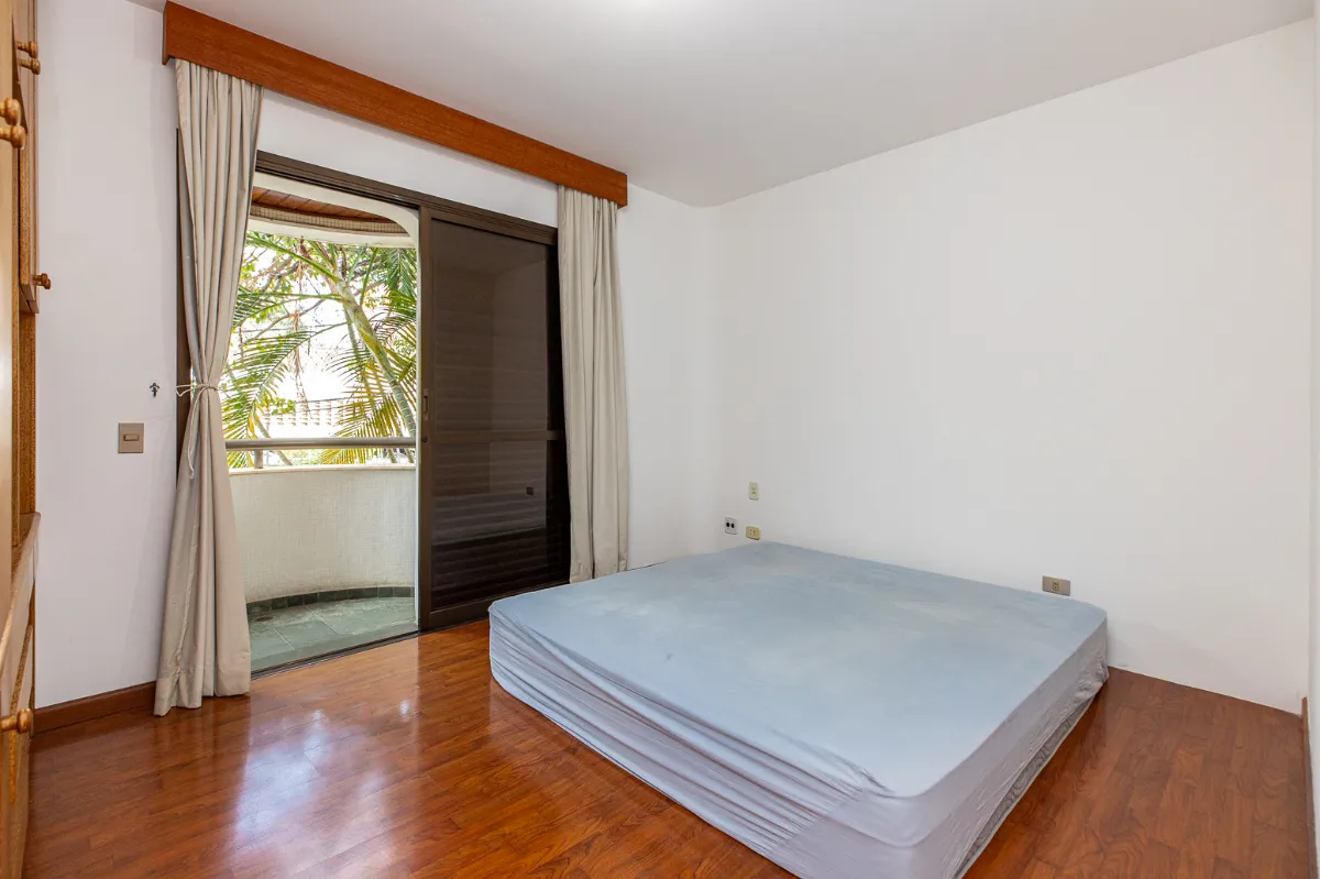 Apartamento à venda com 216m², 4 quartos com vaga - 43