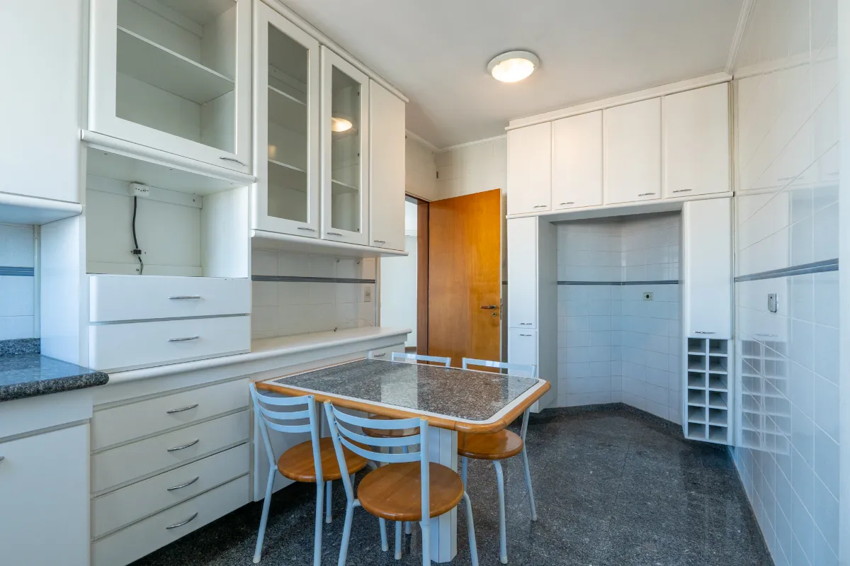 Apartamento à venda com 163m², 4 quartos com vaga - 32