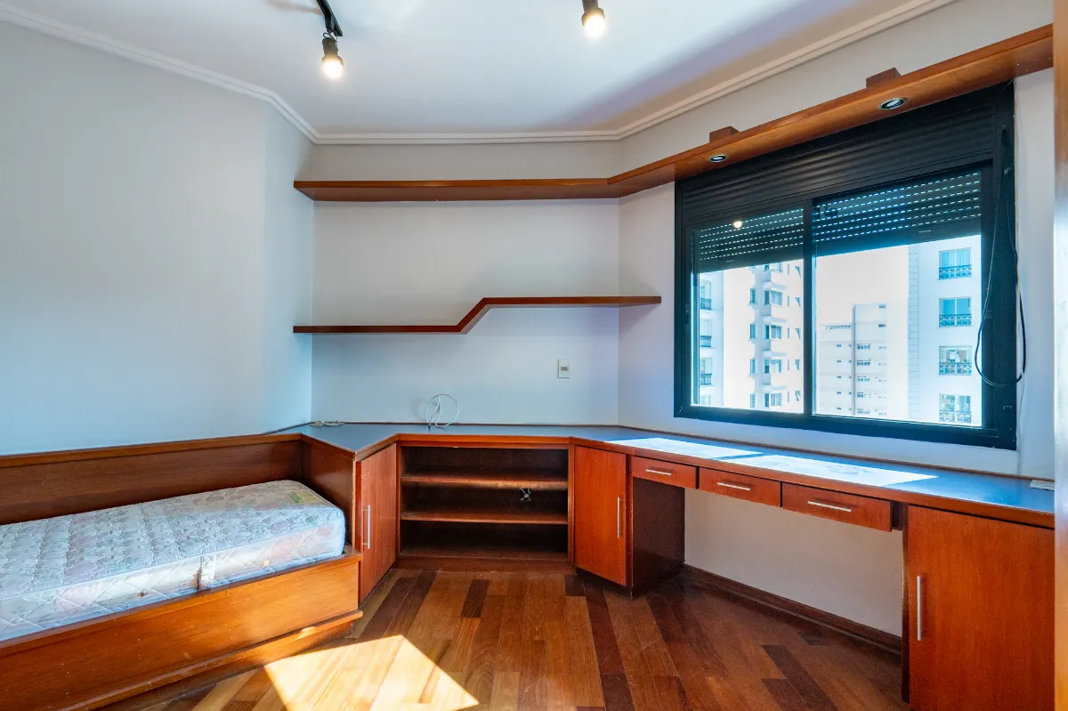 Apartamento à venda com 163m², 4 quartos com vaga - 7