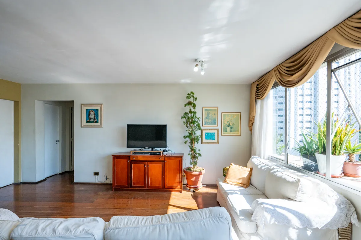 Apartamento à venda com 132m², 3 quartos com vaga - 1