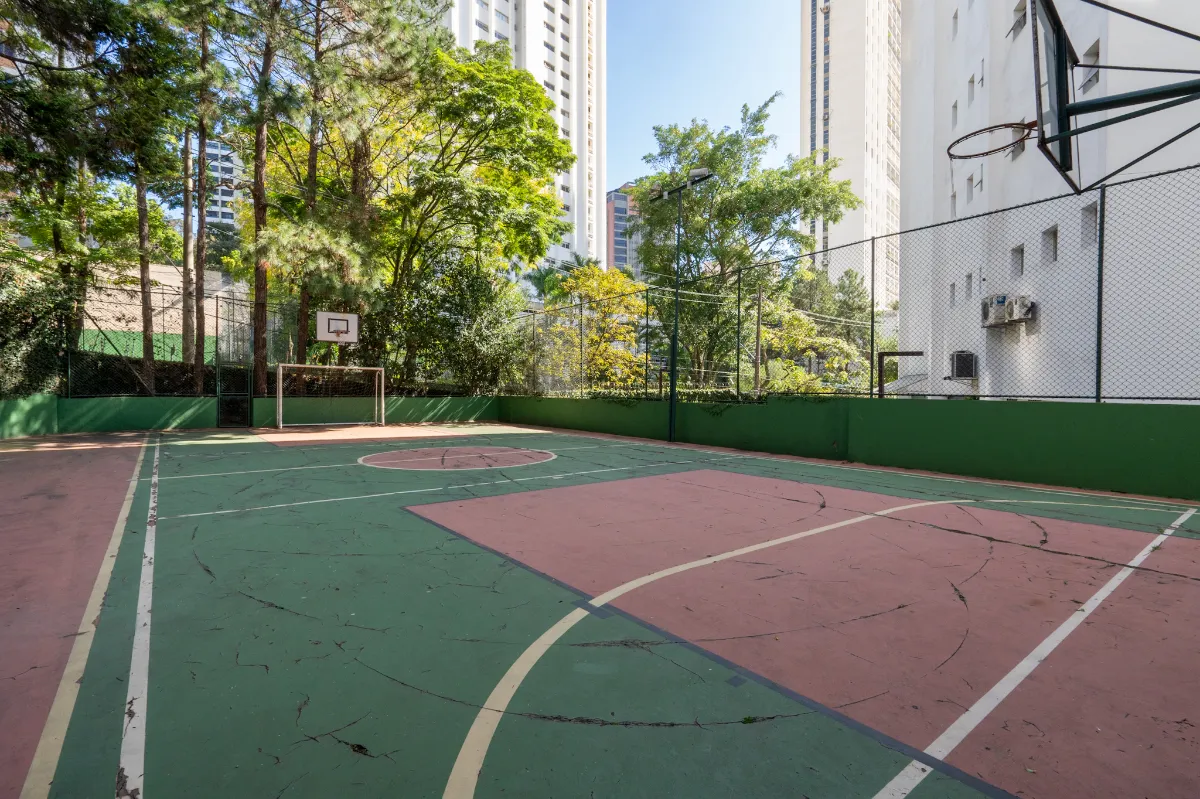 Apartamento à venda com 132m², 3 quartos com vaga - 41