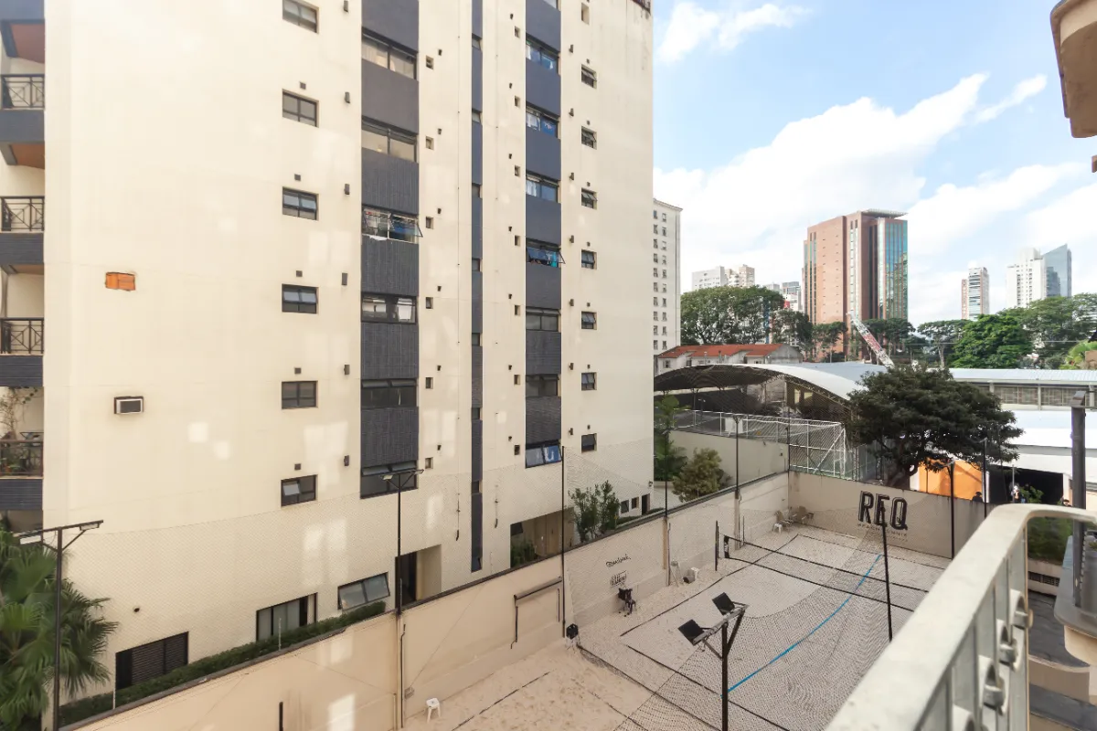 Apartamento à venda com 35m², 1 quarto com vaga - 16