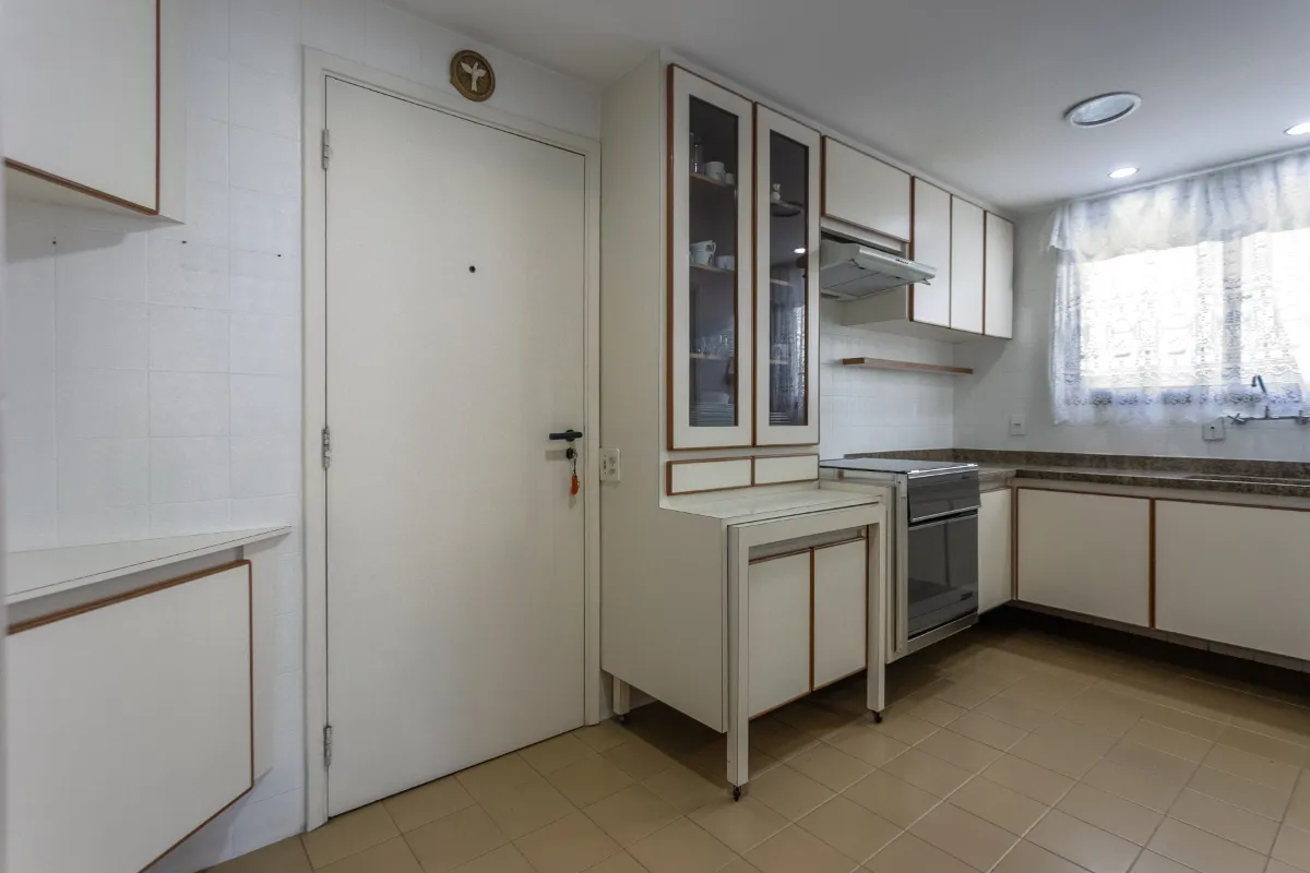Apartamento à venda com 120m², 3 quartos com vaga - 25