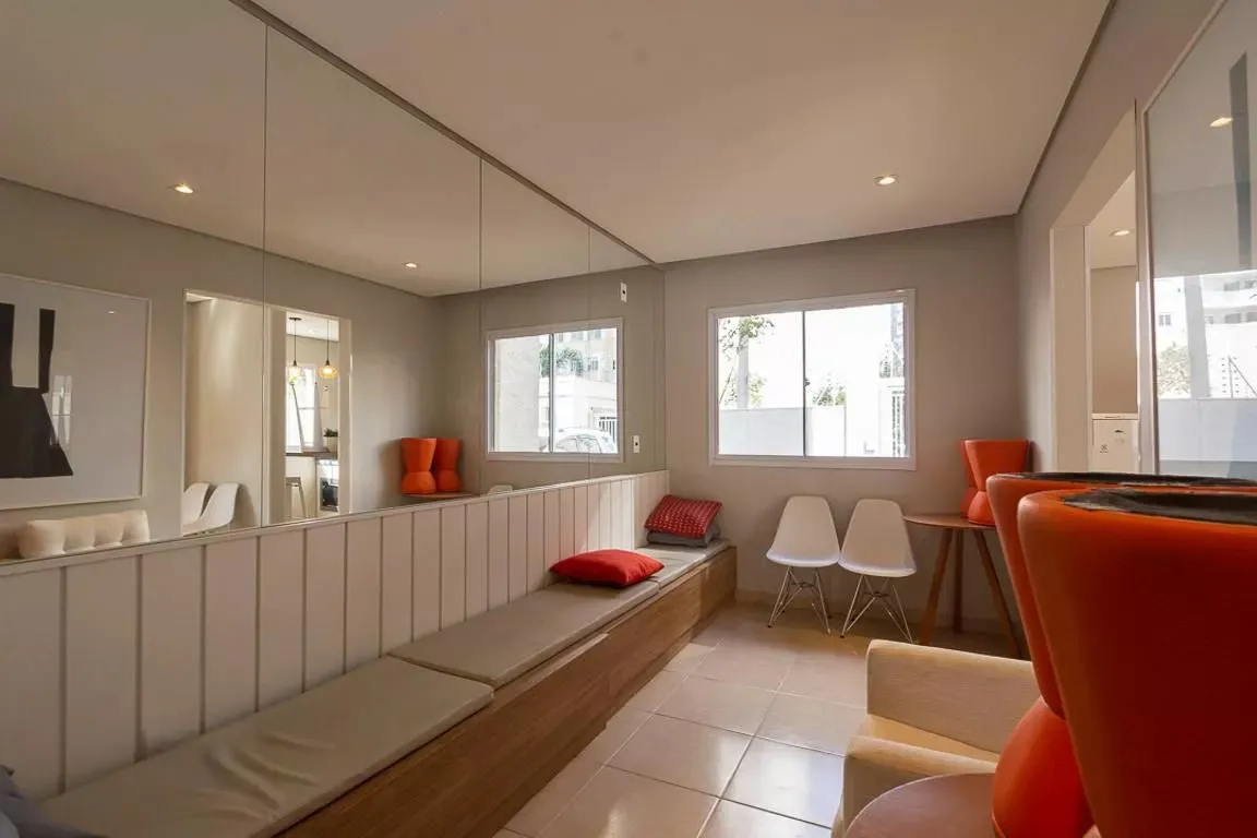 Apartamento à venda com 44m², 1 quarto com vaga - 12
