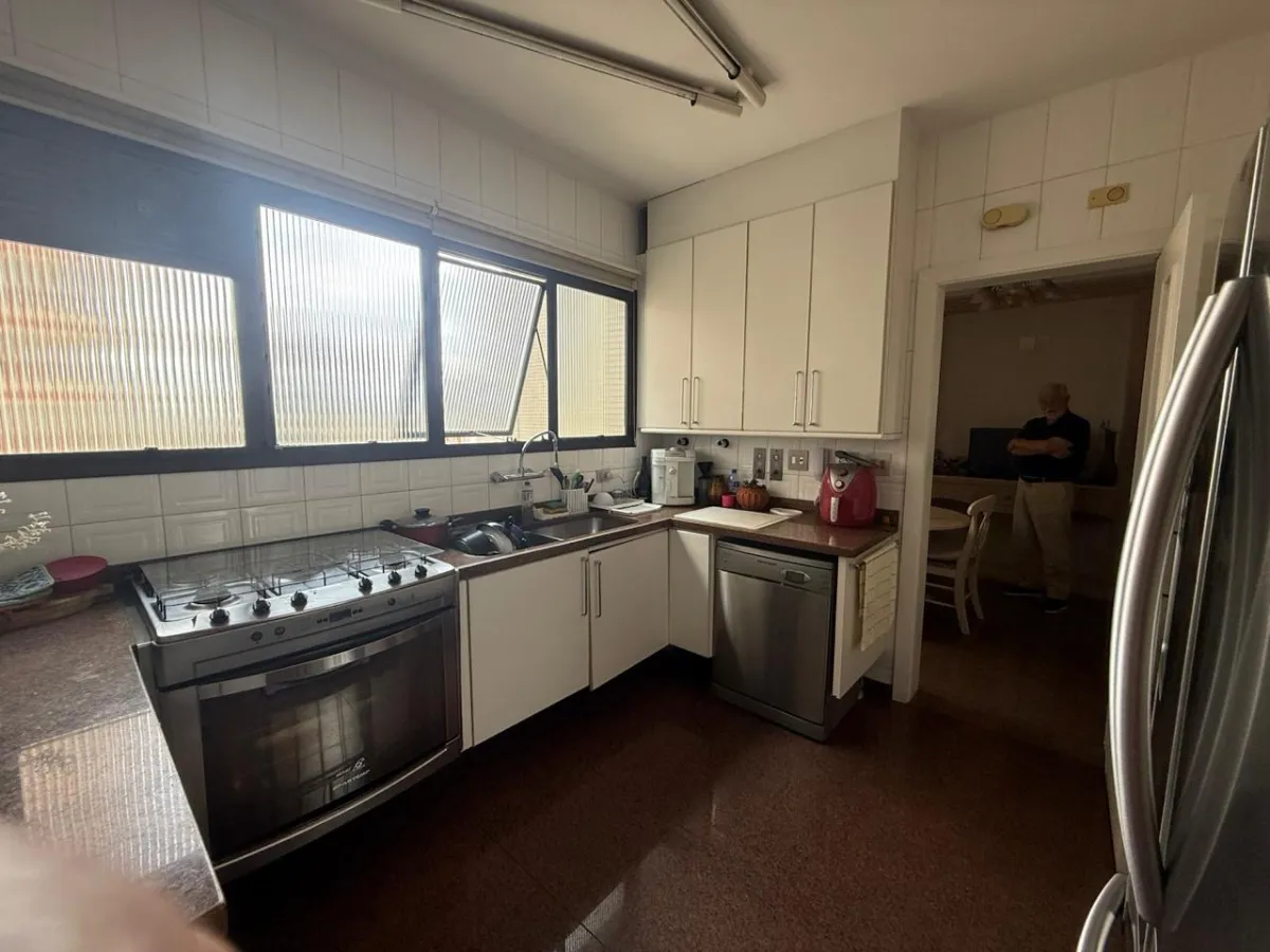 Apartamento à venda com 252m², 4 quartos com vaga - 7