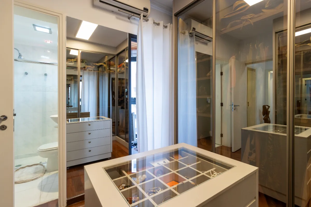 Apartamento à venda com 226m², 4 quartos com vaga - 18