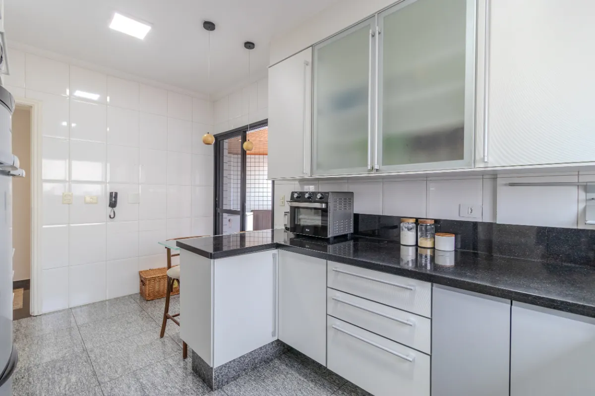 Apartamento à venda com 226m², 4 quartos com vaga - 19