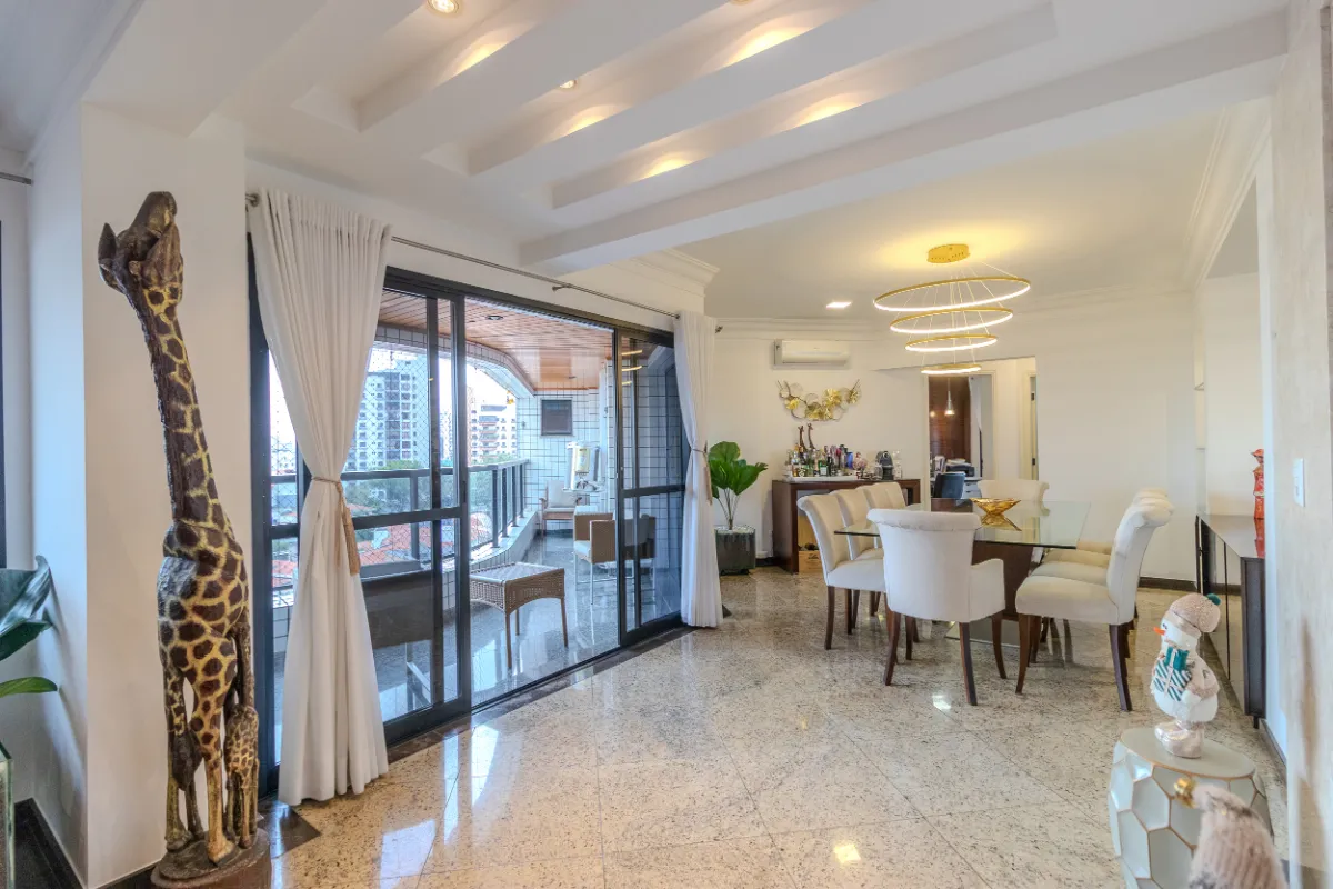 Apartamento à venda com 226m², 4 quartos com vaga - 45