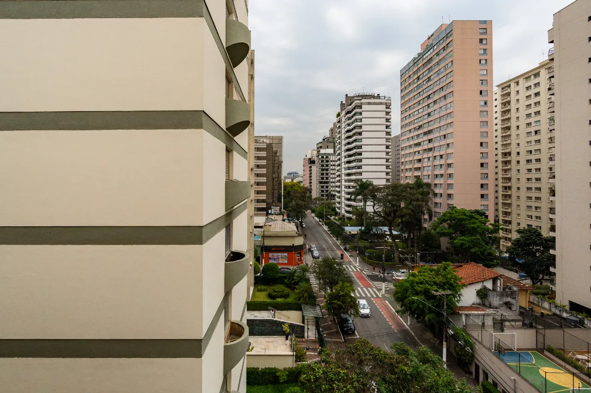 Condomínio Edifício Flamboyant - 15
