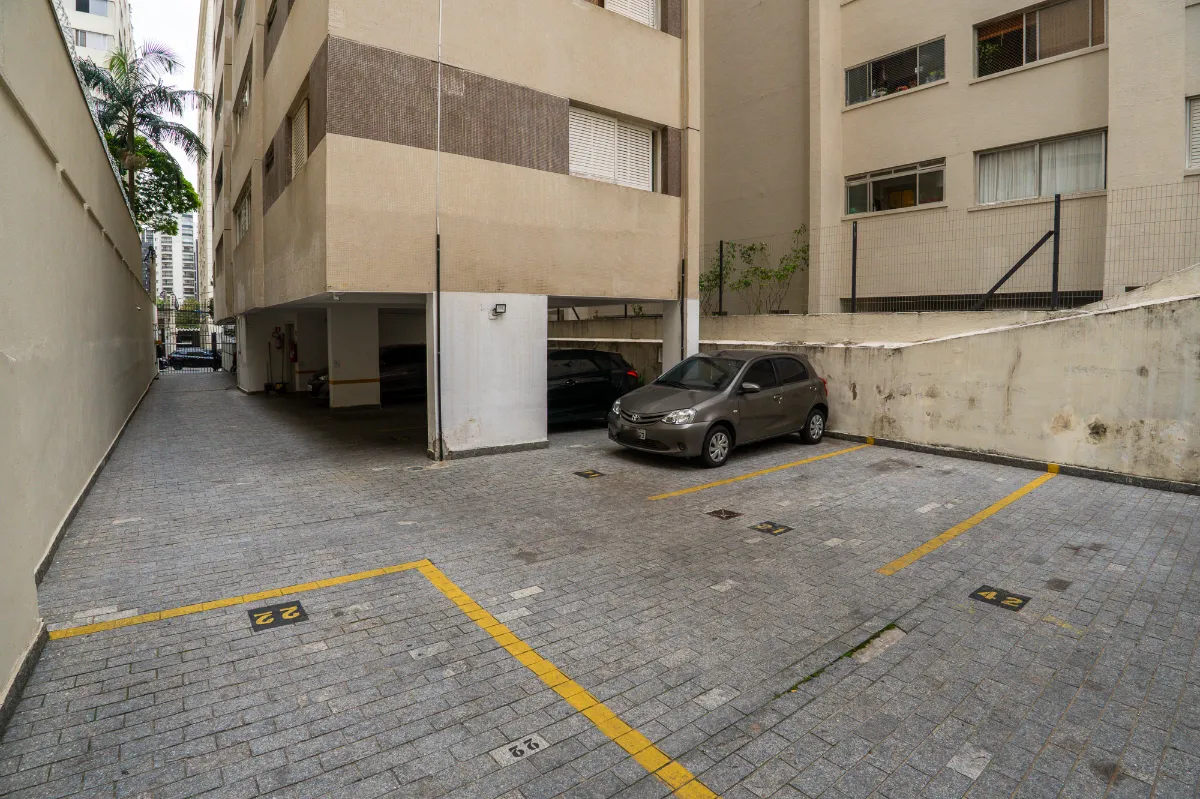Condomínio Edifício Flamboyant - 34