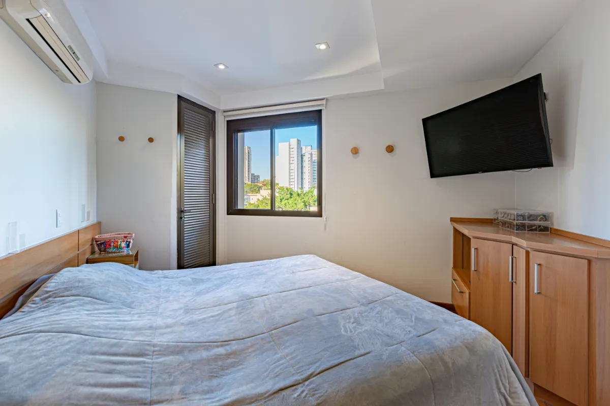 Apartamento à venda com 208m², 3 quartos com vaga - 26