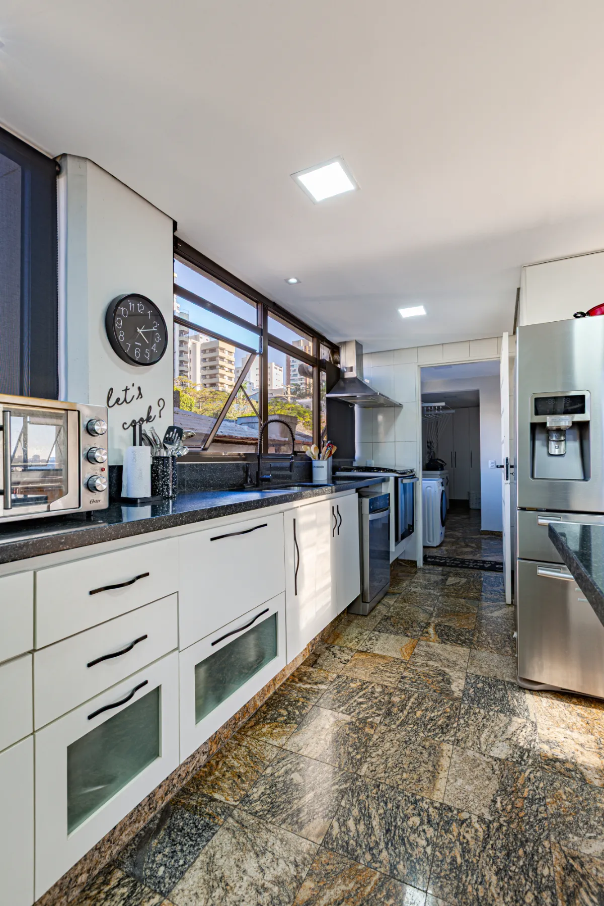 Apartamento à venda com 208m², 3 quartos com vaga - 9