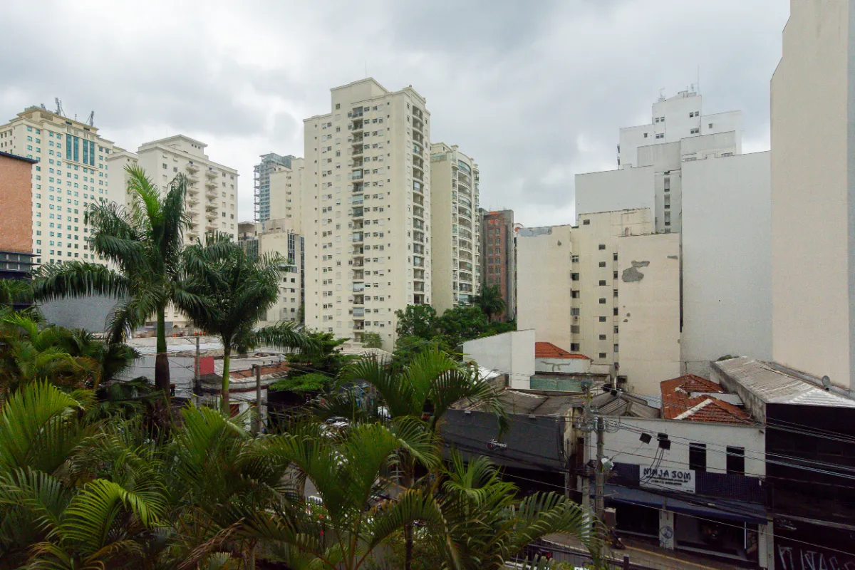 Condomínio Edifício Via Colomba - 18