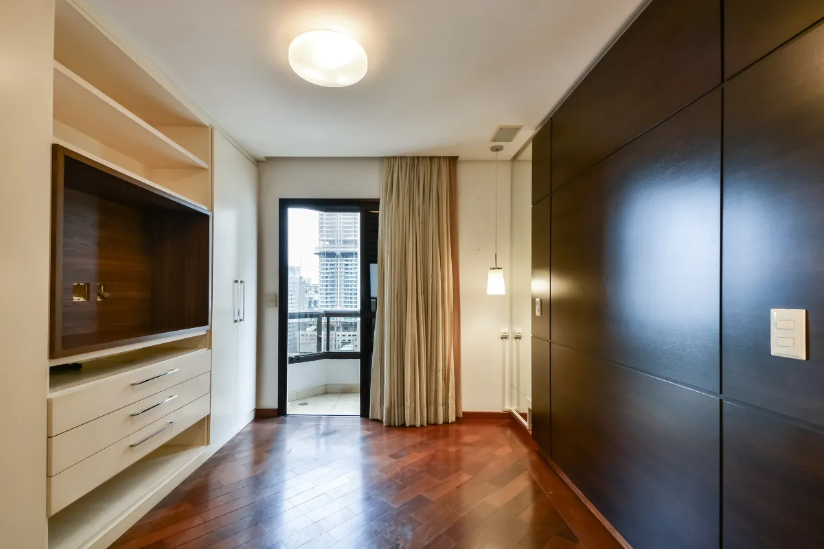 Apartamento à venda com 155m², 4 quartos com vaga - 28
