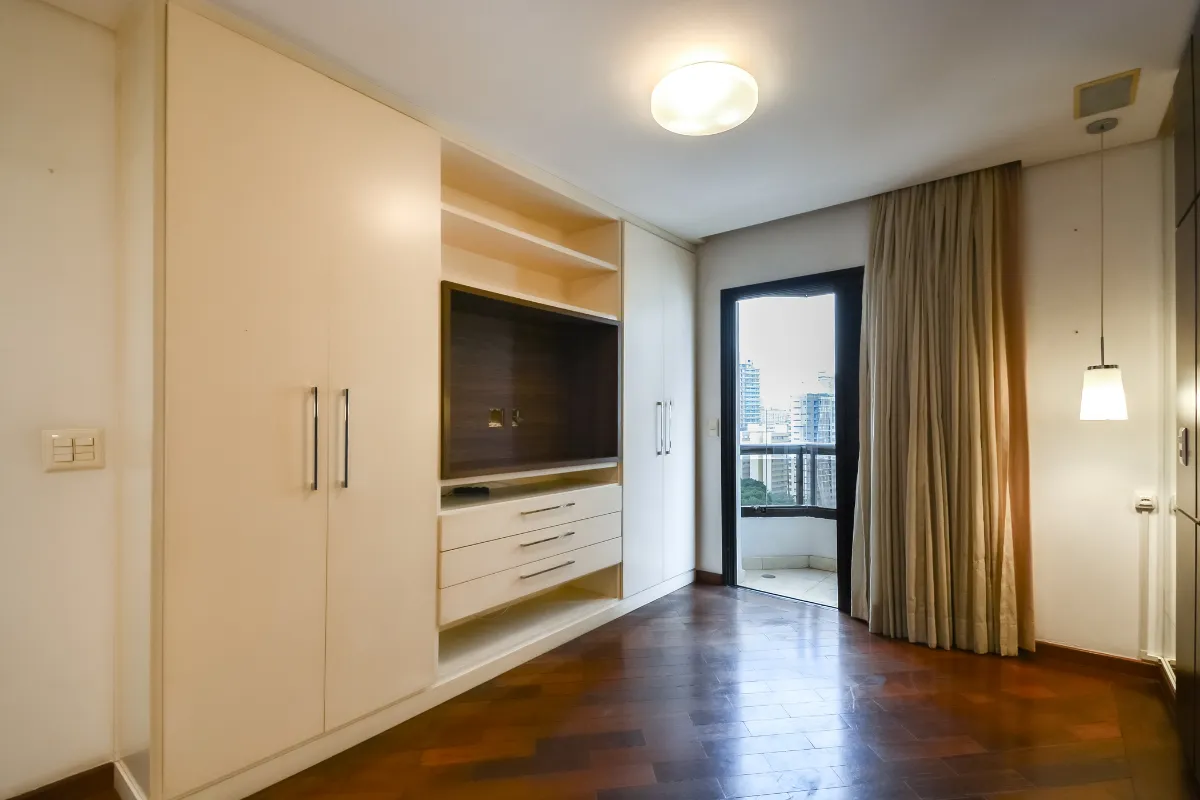 Apartamento à venda com 155m², 4 quartos com vaga - 29