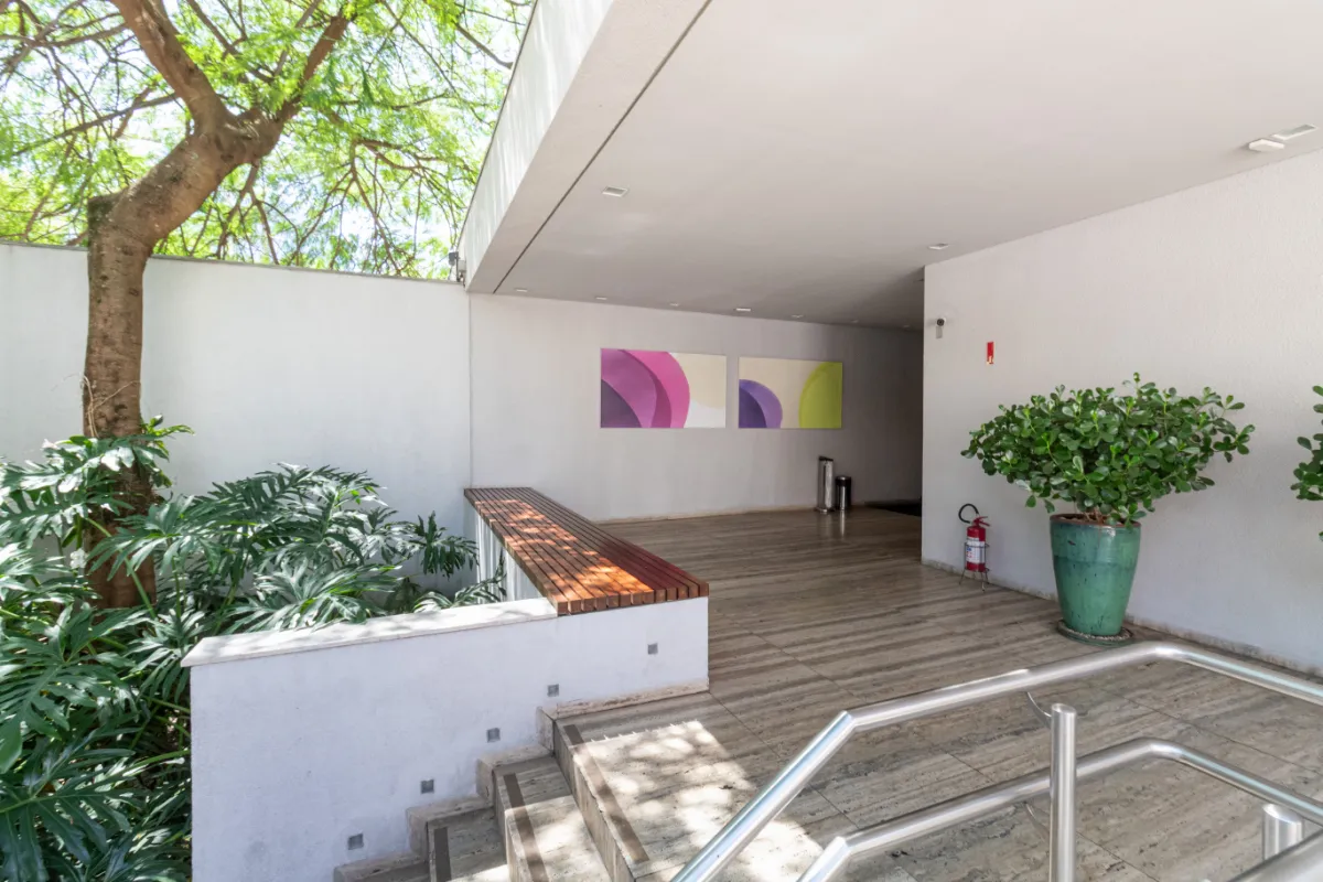 Edifício Triplo - 50