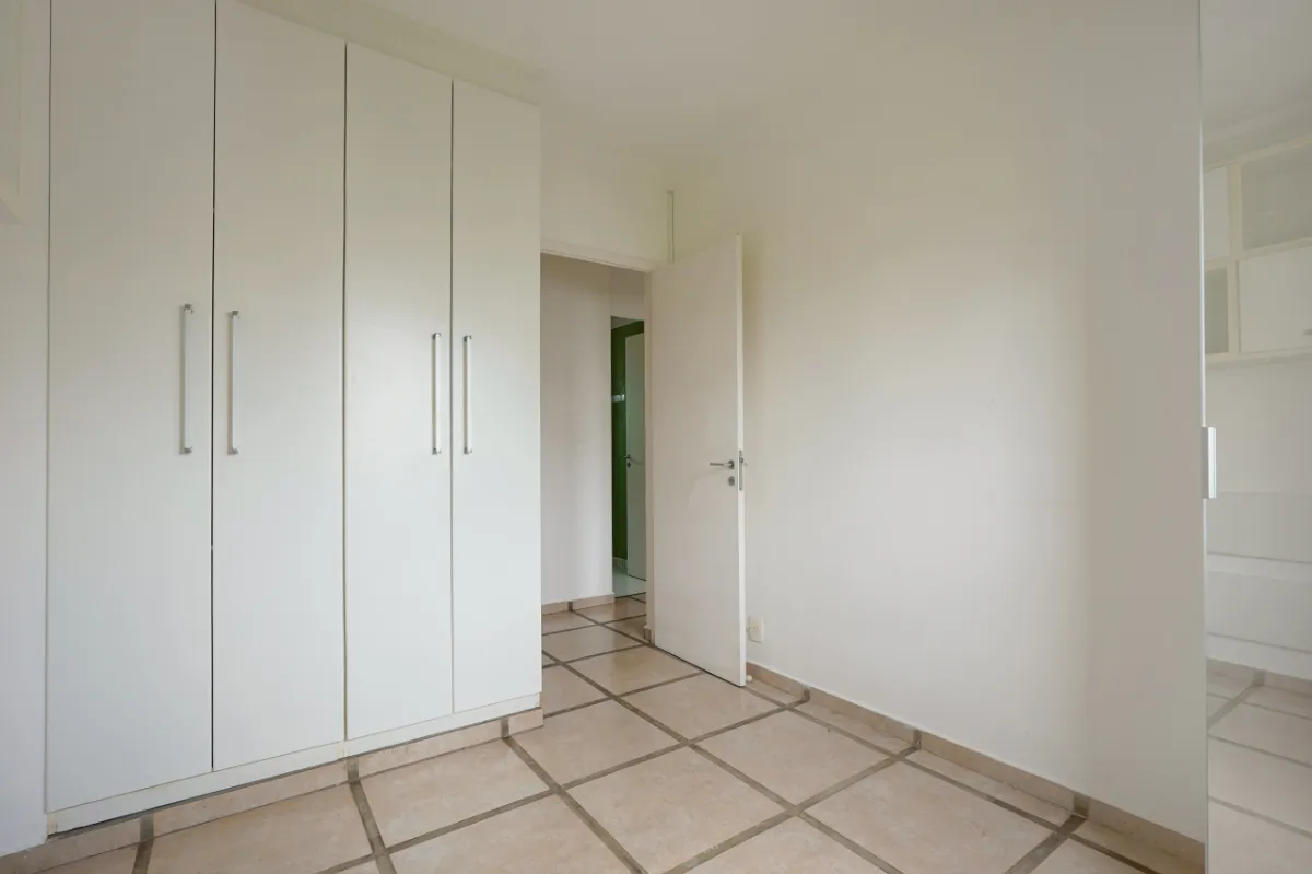 Apartamento à venda com 77m², 3 quartos com vaga - 10