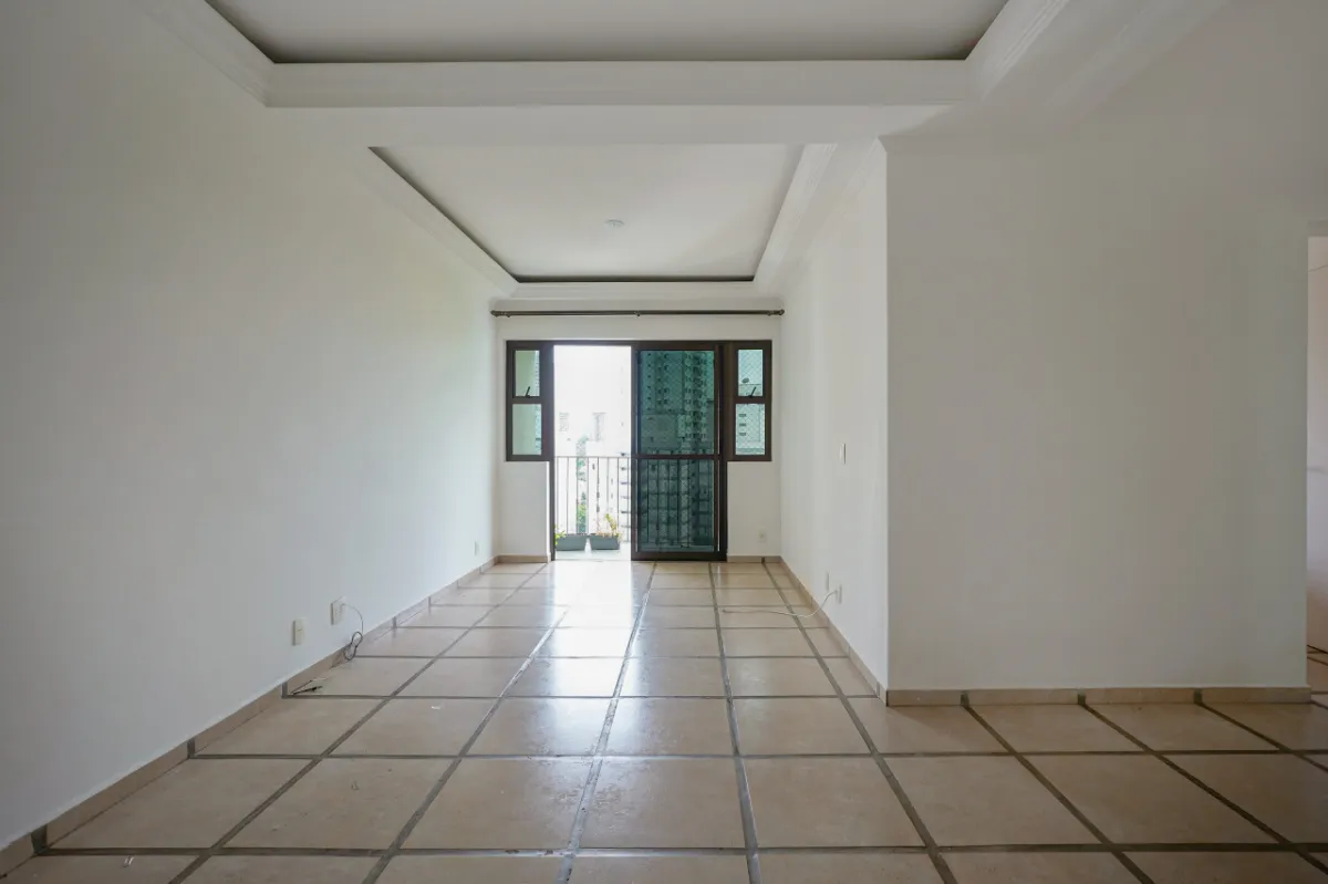 Apartamento à venda com 77m², 3 quartos com vaga - 14