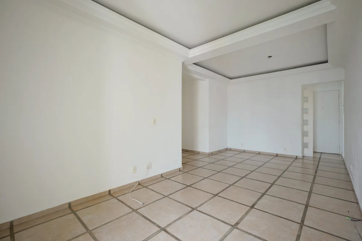 Apartamento à venda com 77m², 3 quartos com vaga - 20