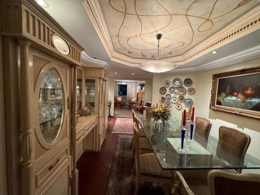 Apartamento à venda com 194m², 4 quartos com vaga - 0