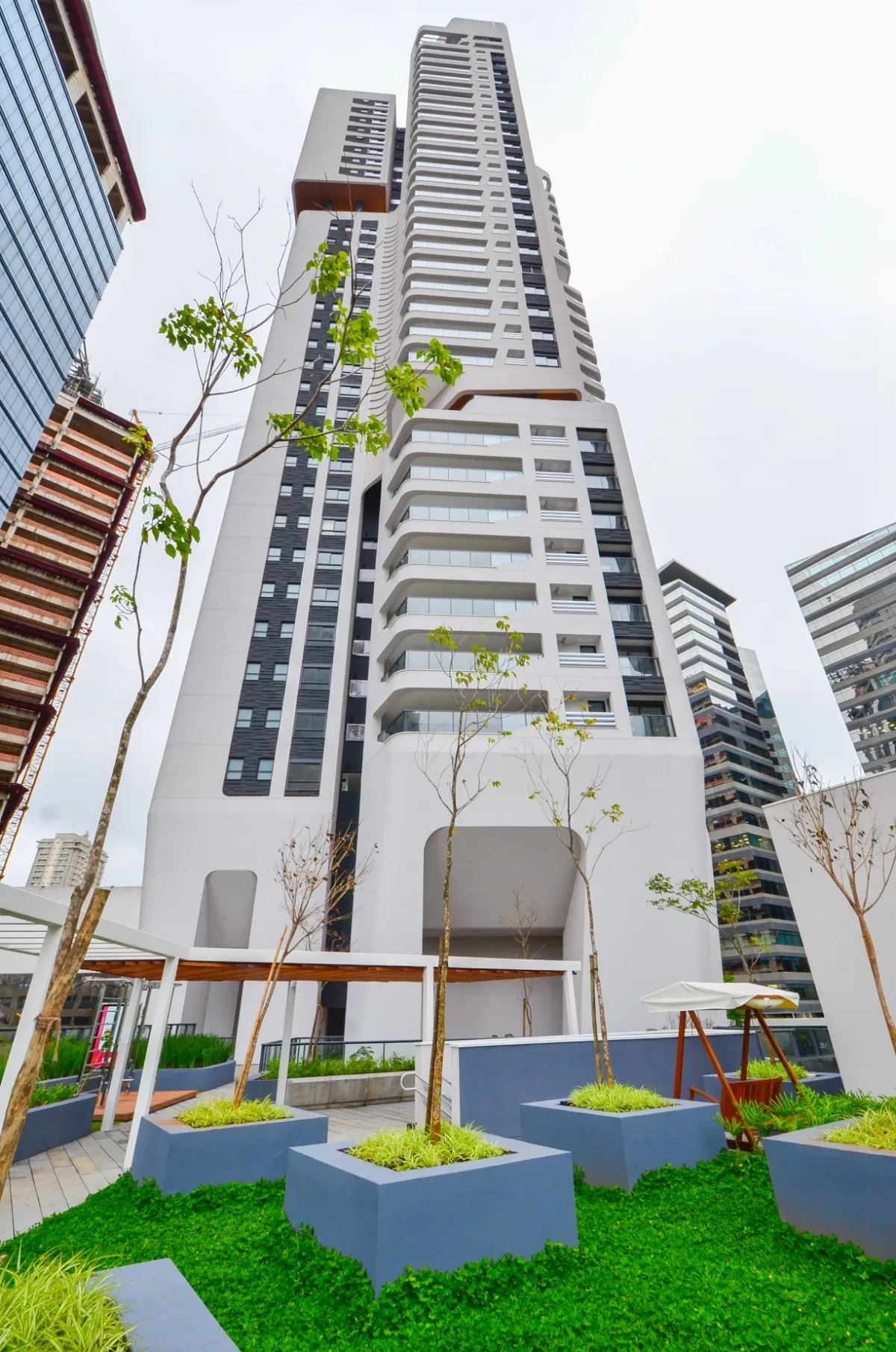 Apartamento à venda com 162m², 3 quartos com vaga - 54