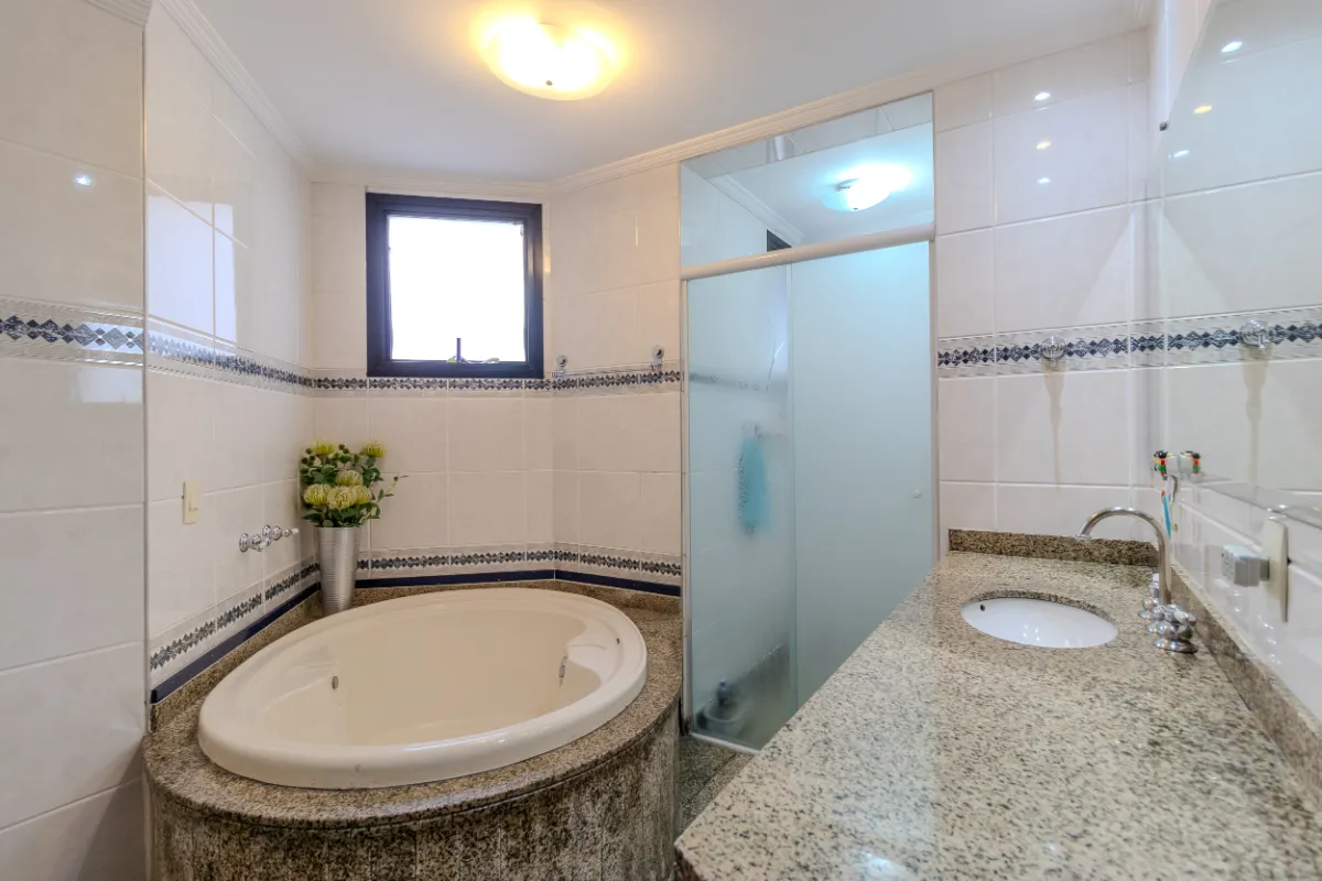 Apartamento à venda com 183m², 4 quartos com vaga - 28