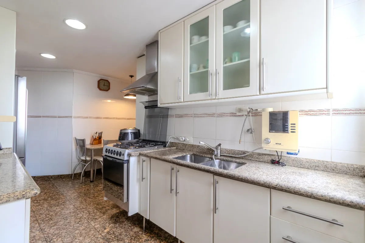 Apartamento à venda com 183m², 4 quartos com vaga - 29