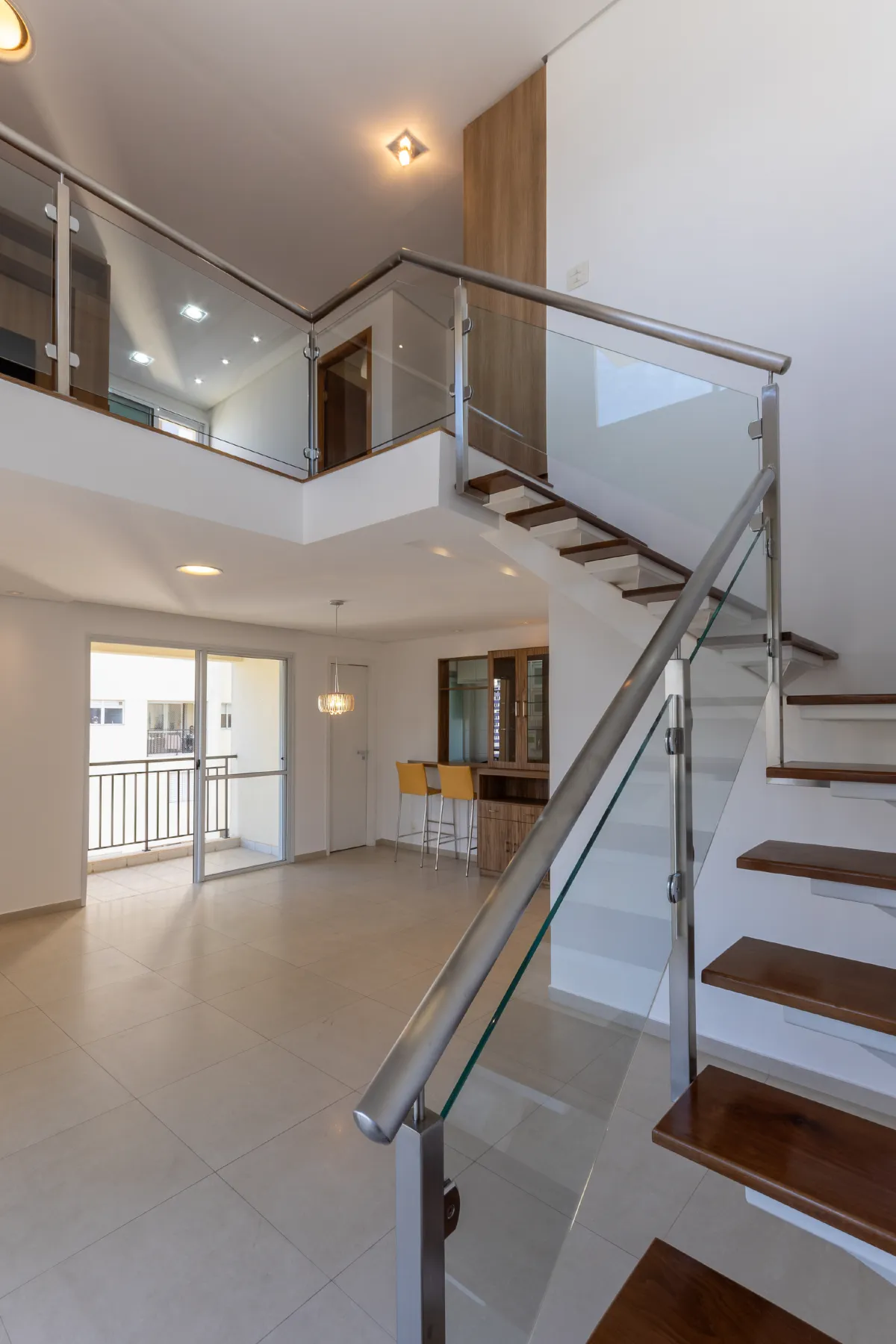 Apartamento à venda com 70m², 1 quarto com vaga - 13