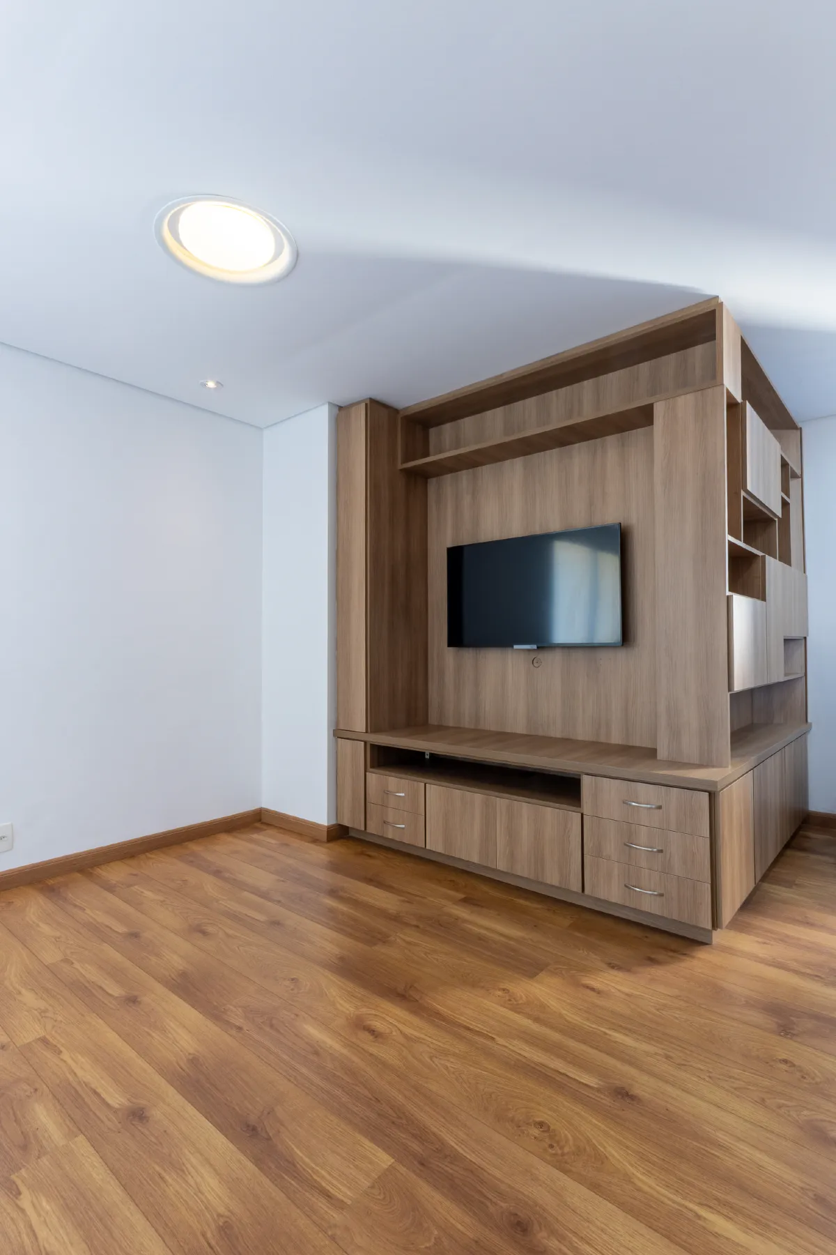 Apartamento à venda com 70m², 1 quarto com vaga - 17