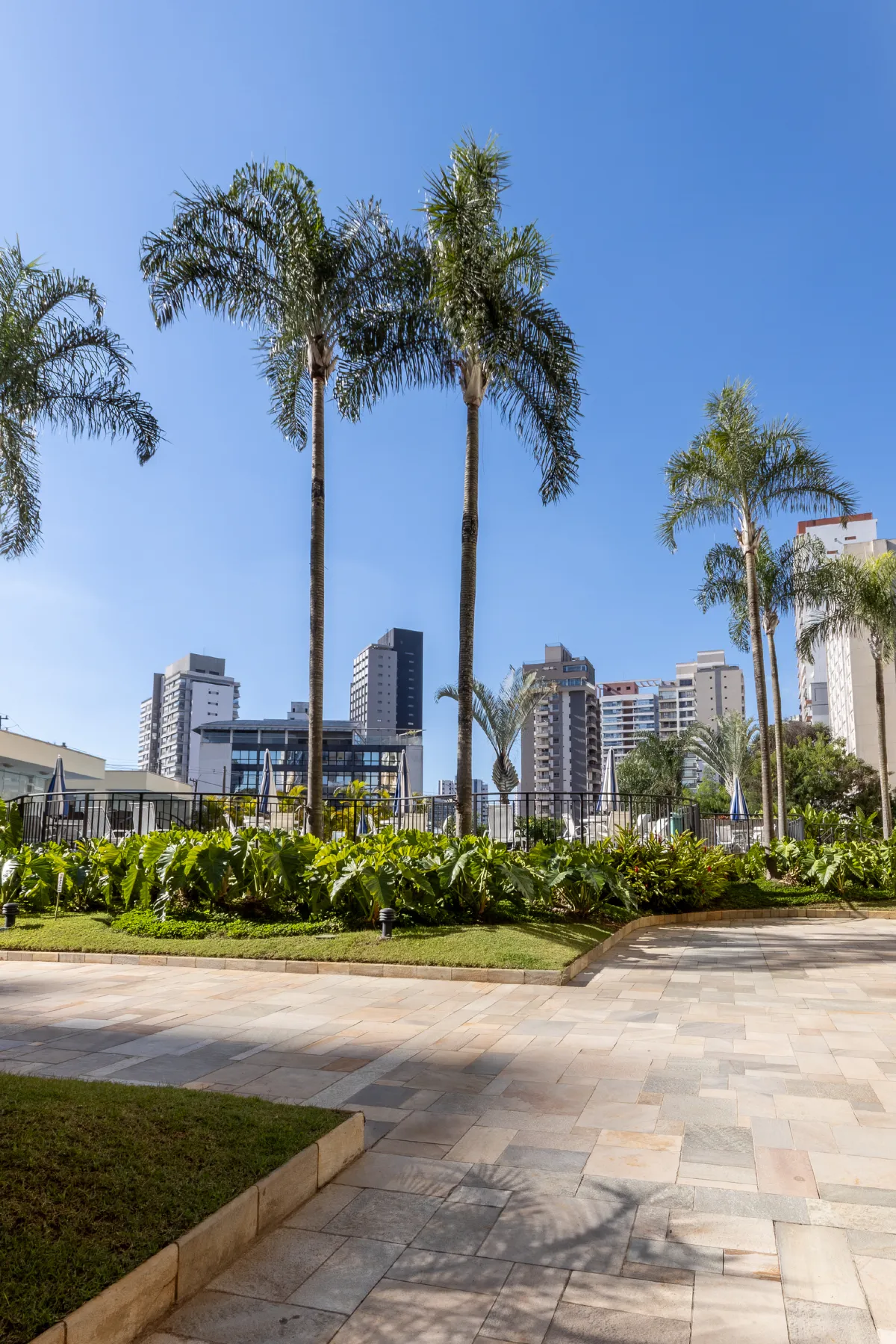 Apartamento à venda com 70m², 1 quarto com vaga - 44