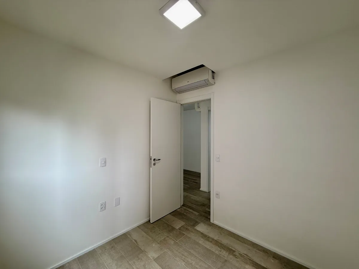 Apartamento à venda com 64m², 2 quartos com vaga - 35