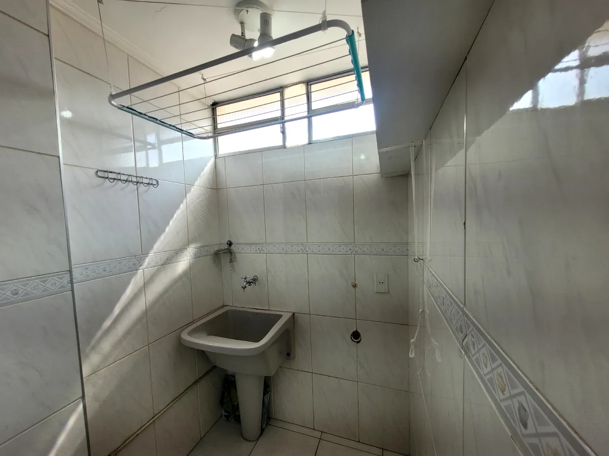 Condomínio Edifício Pampulha - 26