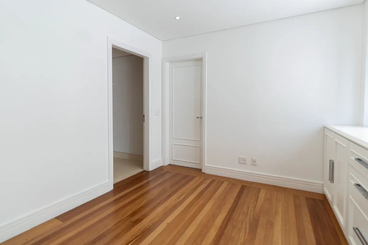 Apartamento à venda com 214m², 3 quartos com vaga - 10