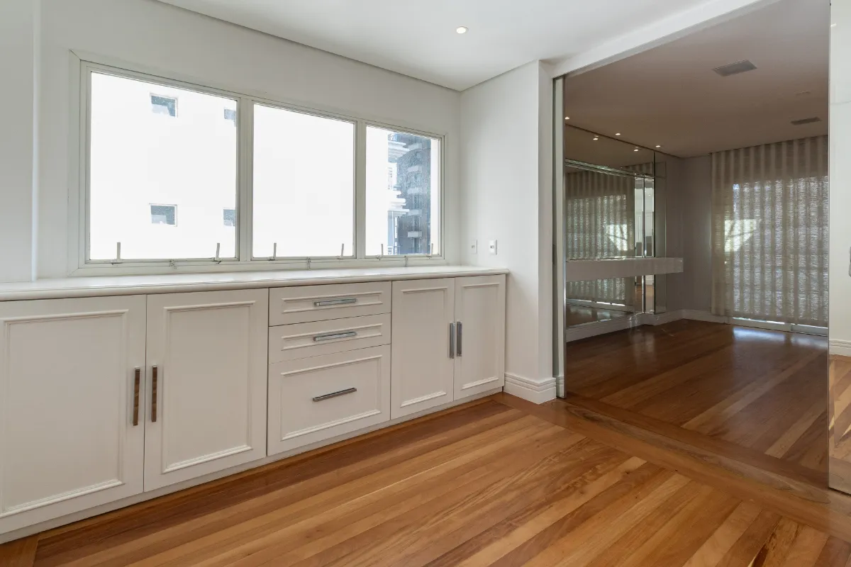 Apartamento à venda com 214m², 3 quartos com vaga - 12