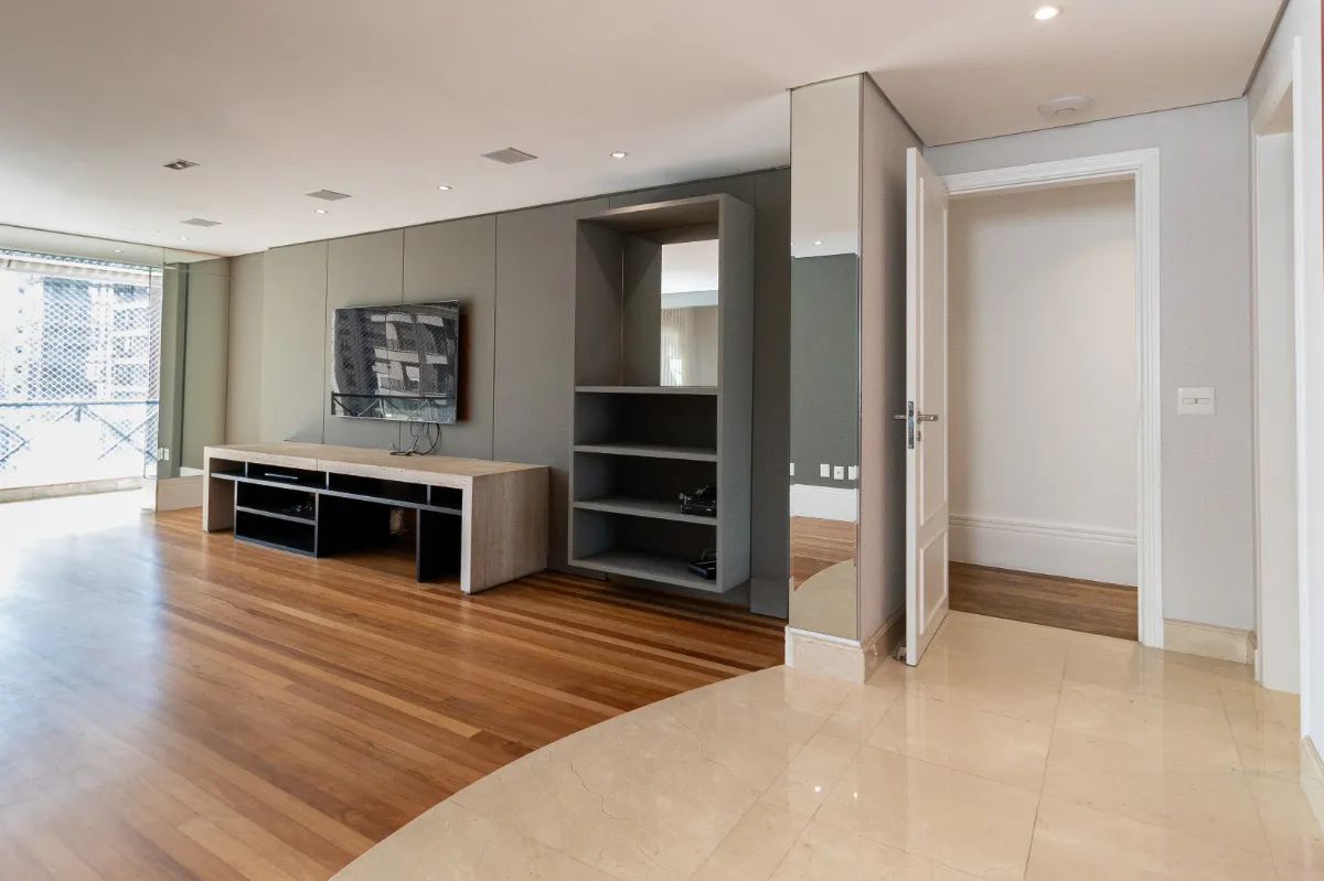 Apartamento à venda com 214m², 3 quartos com vaga - 17