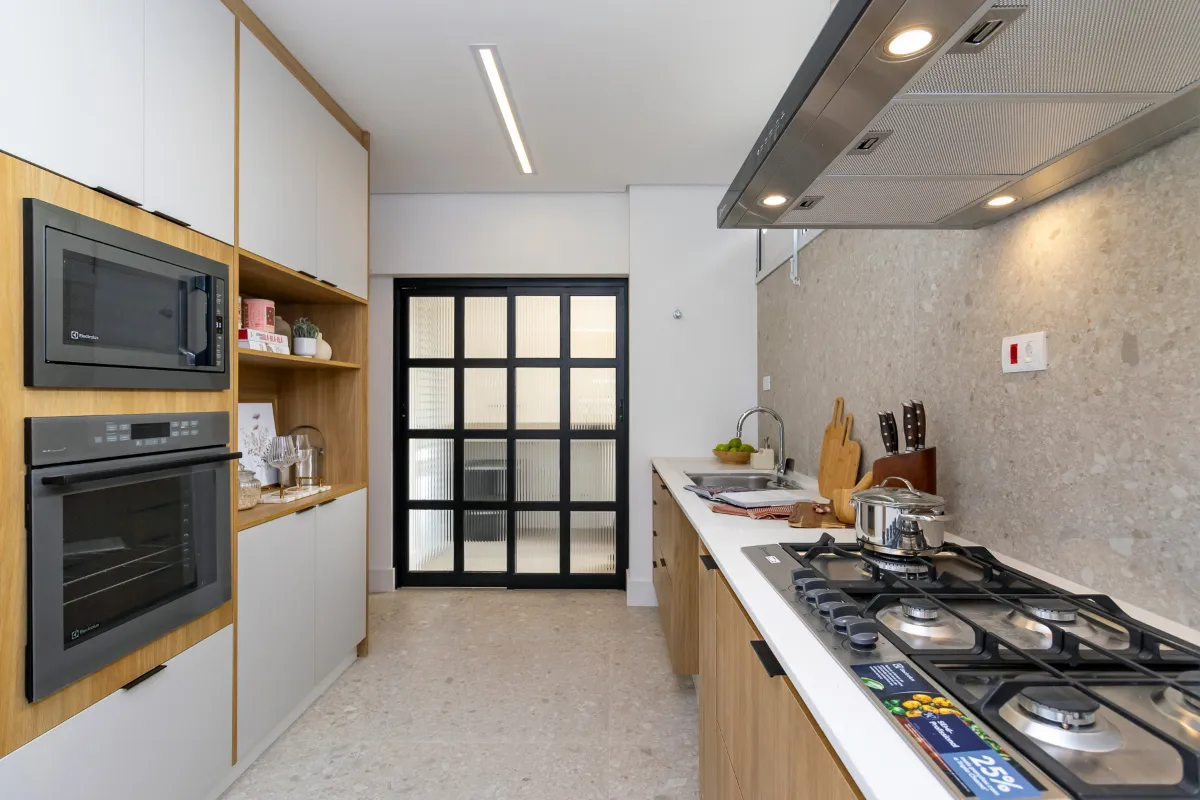 Apartamento à venda com 210m², 3 quartos com vaga - 11