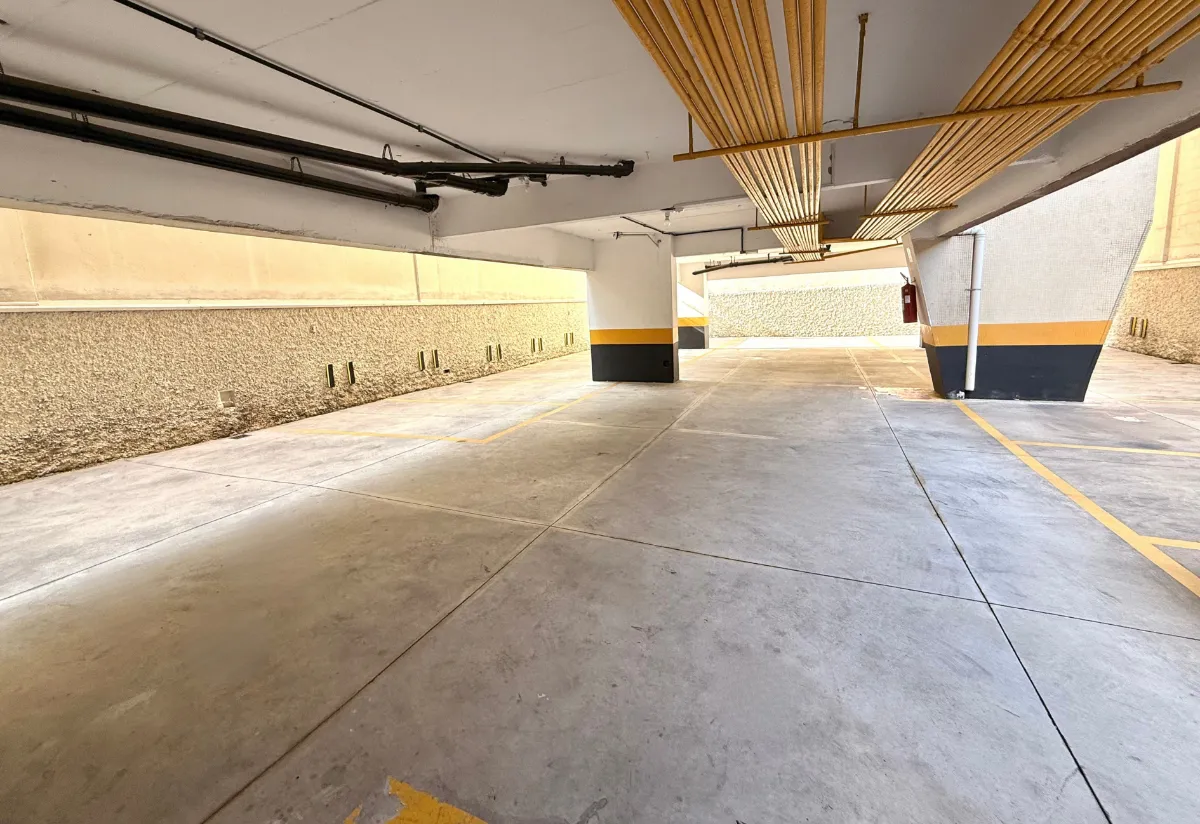 Apartamento à venda com 37m², 1 quarto com vaga - 12